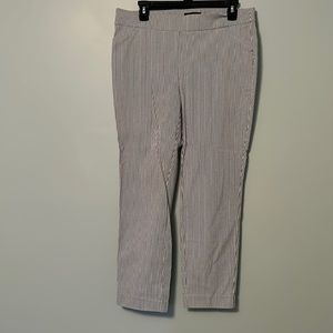 Liz Claiborne stretch capri size 8 gray and white striped. Used